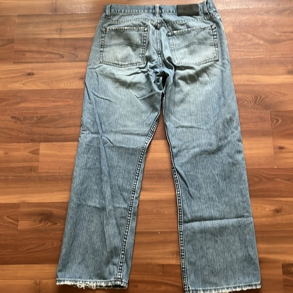 Woman’s Armani Exchange Distress Style Jeans Lightwash Size 34 - Picture 5 of 12